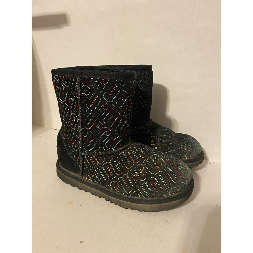 Girls SIZE 2 Black UGG CLASSIC II GRAPHIC STITCH LOGO SUEDE BOOTS